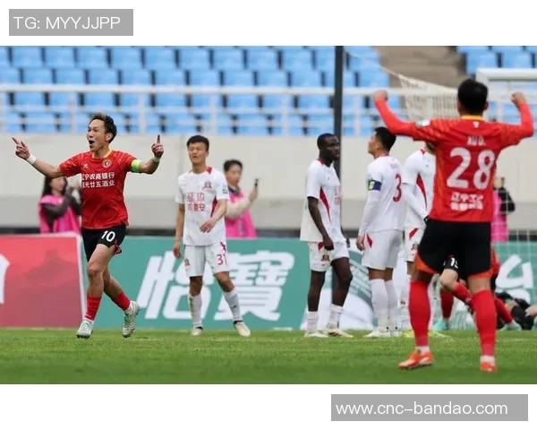 中甲联赛精彩瞬间姆本扎单刀破门助辽宁铁人领先对手