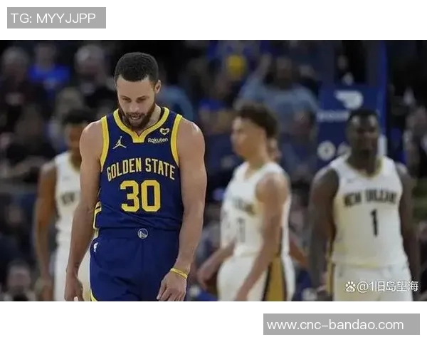 科尔盛赞库里在球队中的核心地位一切战术围绕他展开 科尔盛赞库里在球队中的核心地位一切战术围绕他展开