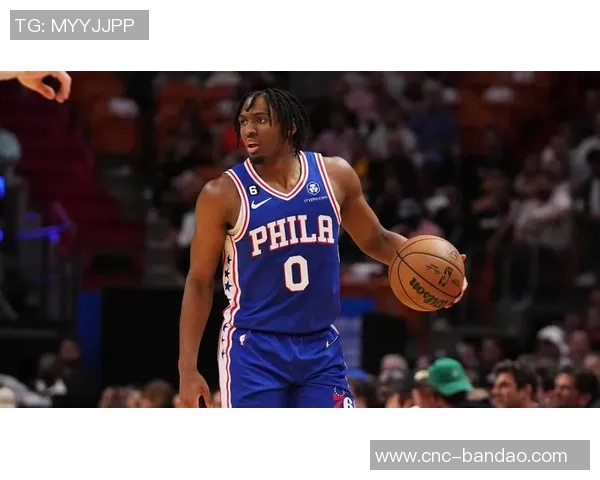 马克西创历史新纪录前15场比赛斩获500分100助攻仅次于三巨星