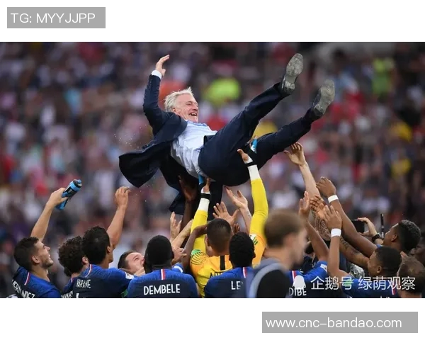 德尚调侃科曼假期生活科曼幽默回应需赴巴格达踢球